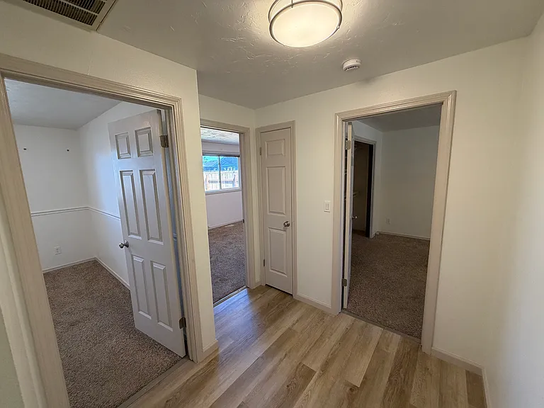 1155 S 5 W — Photo 24