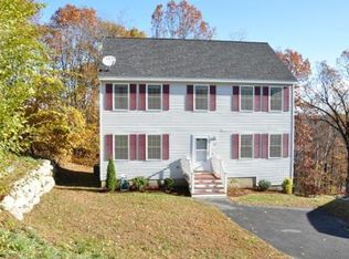 27 Llewellyn St, Lowell, MA 01850