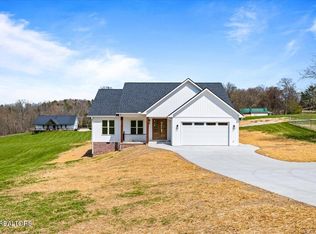 2271 Long Hollow Rd, La Follette, TN 37766