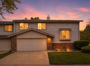 18630 Golfview Dr, Hazel Crest, IL 60429