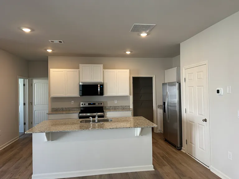 180 Rolling Meadow Trce — Photo 7