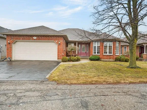 153 Golf Links Dr #139, Wilmot, ON N3A 3N8