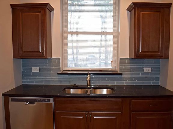 2nd image of 412 Thomas Ave APT 1