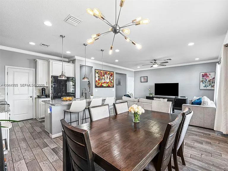 3953 Black Olive Ln #3953 — Photo 18