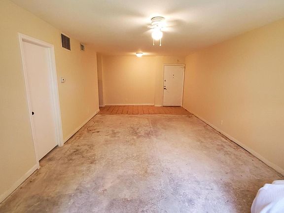 2nd image of 119 NE 19th Court #G104