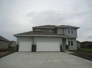 2330 SE Riverbirch Ln, Waukee, IA 50263