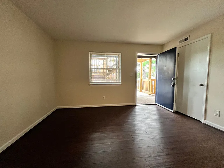 Stone Ridge Apartments- Convenient Location — Photo 25