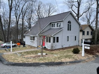 94 New York Ave, Lake Hopatcong, NJ, 07849