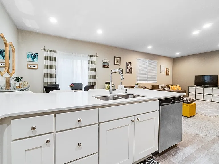 1015 N Viewmont Rd — Photo 8
