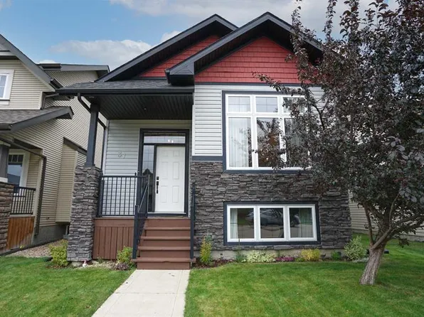31 W Vickers Close, Red Deer, AB T4R 0E6