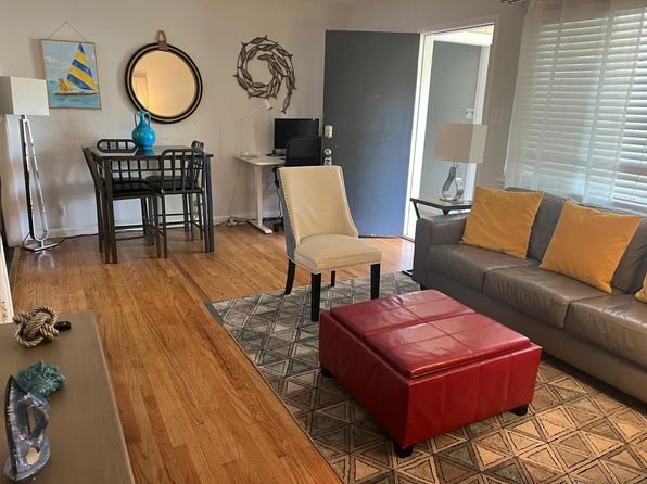 817-829 University Ave #819