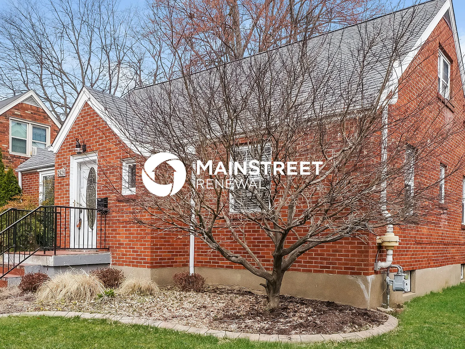2629 Byron Ave — Photo 3