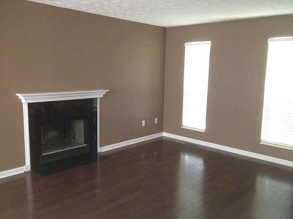 5th image of 1452 Pheasants Glen Dr