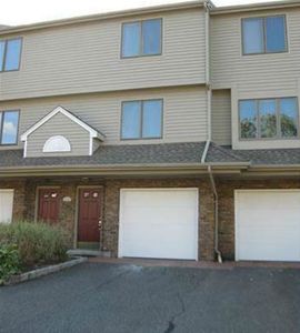 882 N Colony Rd, Meriden, CT, 06450