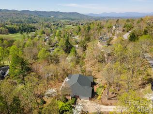 11 High Meadow Dr, Weaverville, NC 28787
