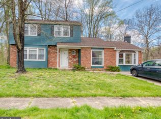 608 Fay Ann Dr, Blackwood, NJ 08012