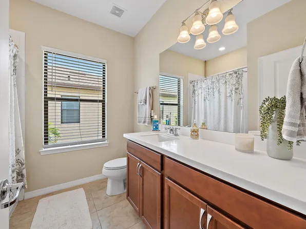 2366 Byron Street, Palm Springs, FL 33406