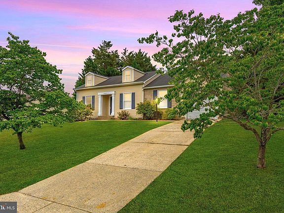 2nd image of 10807 Bent Tree Dr