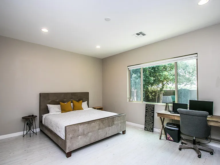 1441 E Hummingbird Way — Photo 8