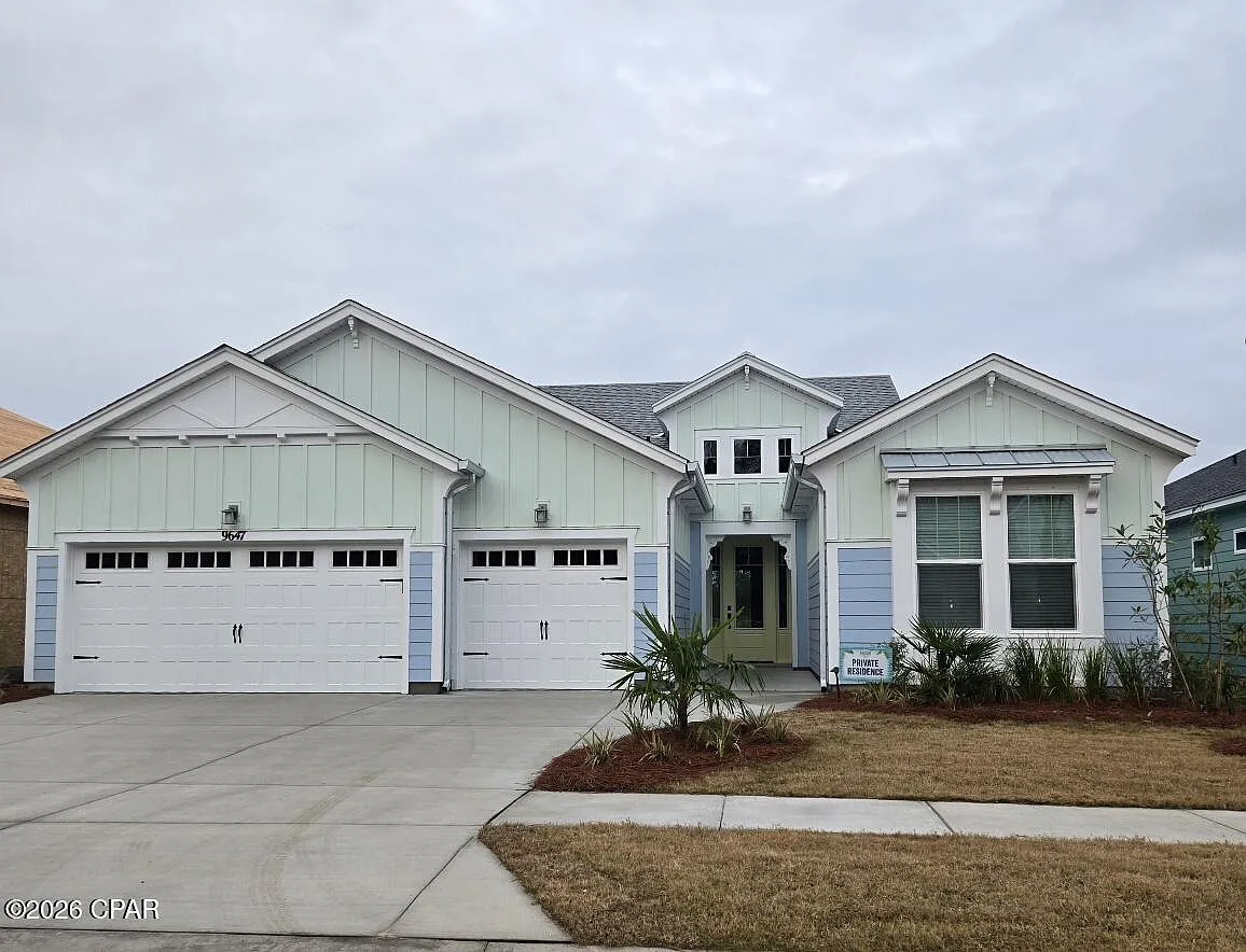 3 bed, 3.5 bath, 2534 sqft, $3,400 — Photo 1