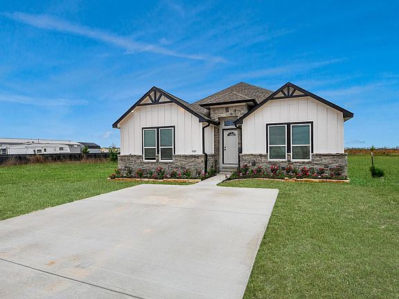 4th image of 4180 Road 3550