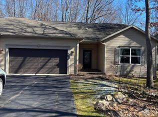 9335 The Woodlands Trl #6, Portage, MI 49002