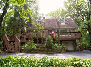 S45W22397 Quinn Rd, Waukesha, WI 53189