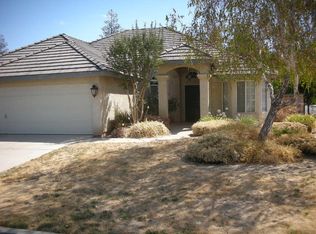 6228 N Capri Ct, Fresno, CA