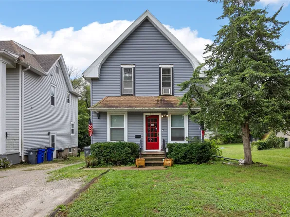 281 34th Street Dr SE, Cedar Rapids, IA 52403
