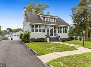 121 E Warren Ave, Sewell, NJ 08080