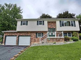 203 Beaver Dr, Mechanicsburg, PA 17050