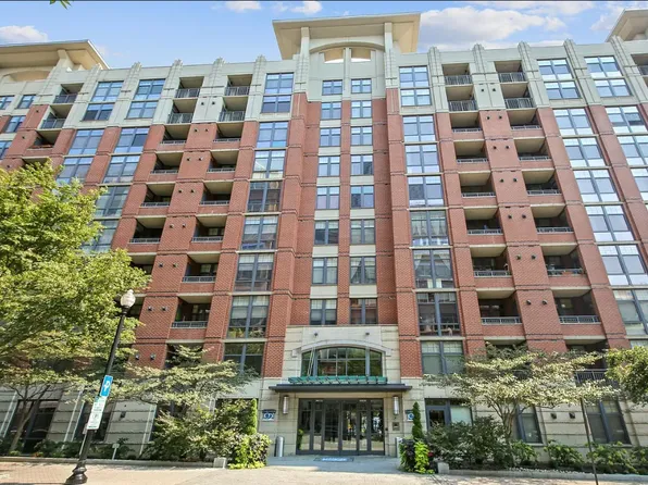 1021 N Garfield St APT 342, Arlington, VA 22201