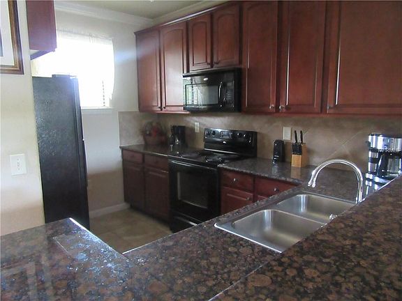2nd image of 910 Charo Pkwy Unit 323