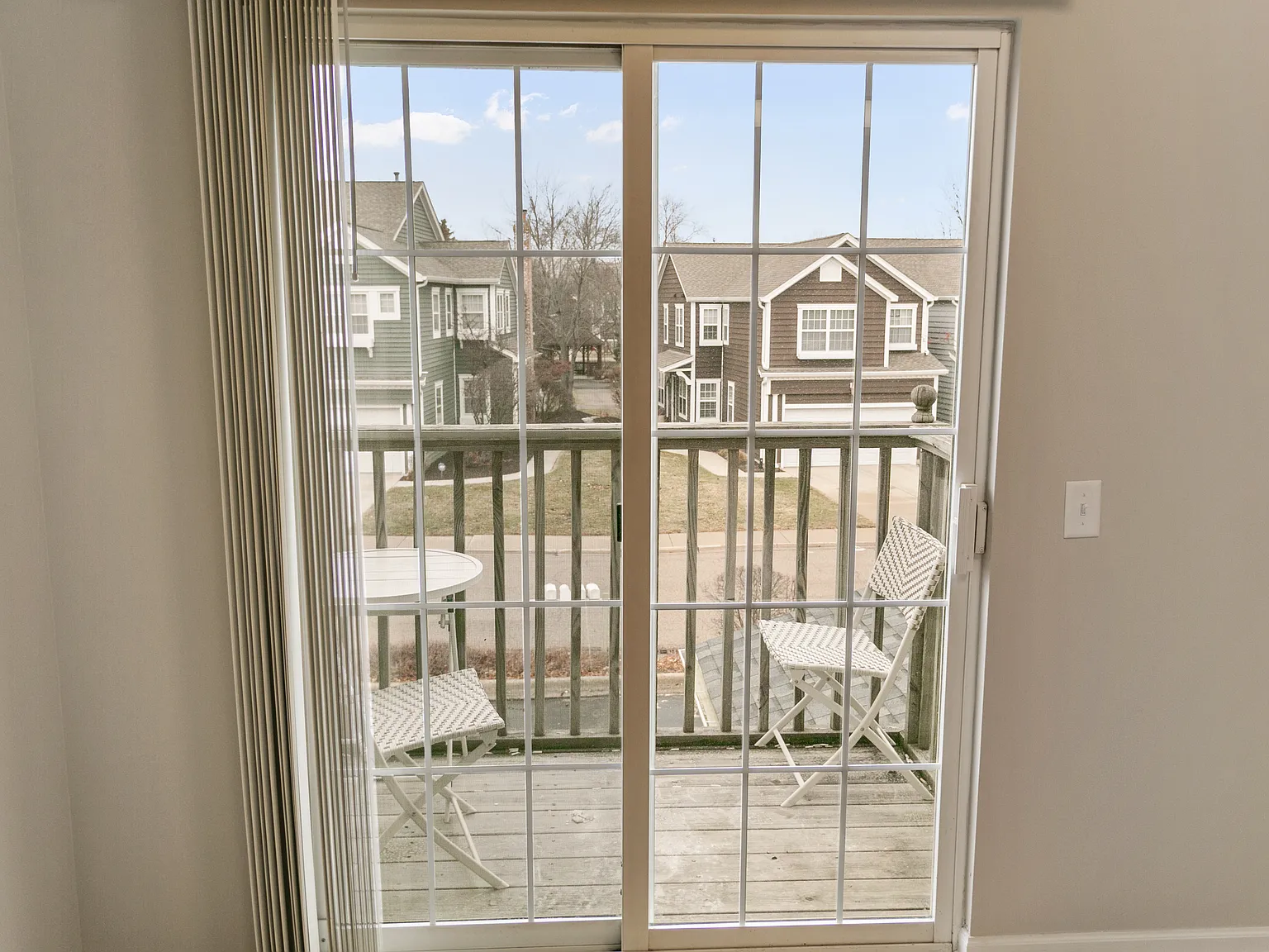 2 bed, 1300 sqft, $2,350 — Photo 4