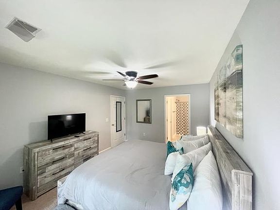 4th image of 1274 River Oaks Dr #11-B
