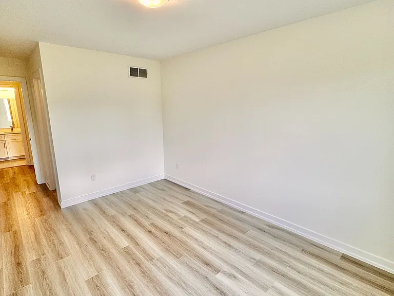 86 Valley Trail Pl — Photo 20