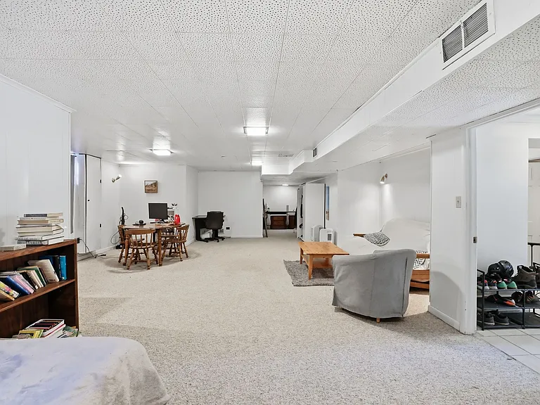 7322 Edmonston Rd — Photo 39
