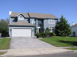 5 Olympia Dr, Marlton, NJ 08053