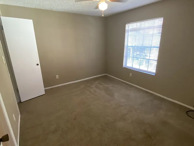 238 Afton Sq #207 — Photo 9