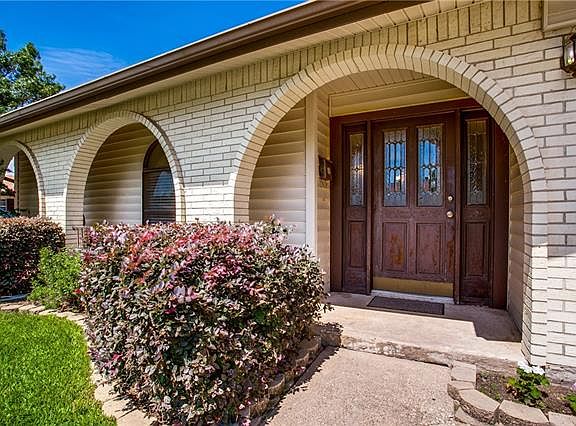 3rd image of 505 Debra Dr