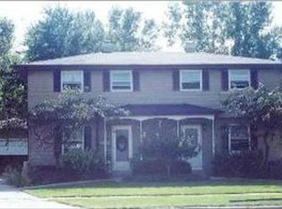 1945 Portage Way, Elgin, IL 60123