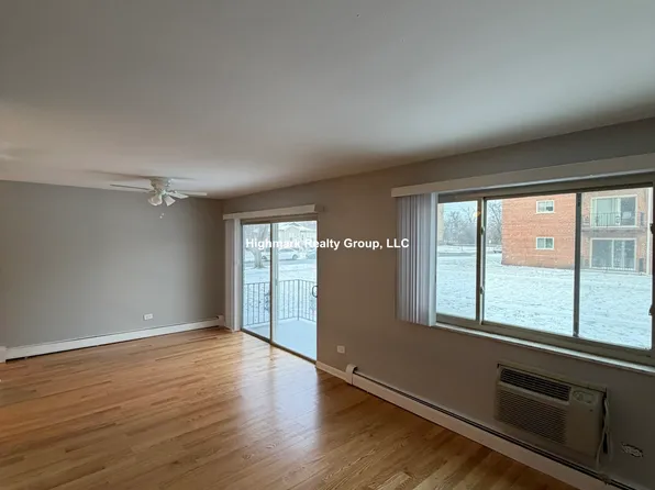 1653 Oakwood Ave #1AB, Des Plaines, IL 60016