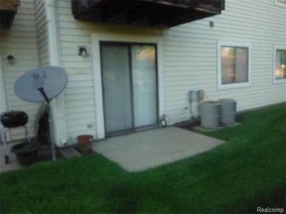 5th image of 17430 Utica Oaks Ln