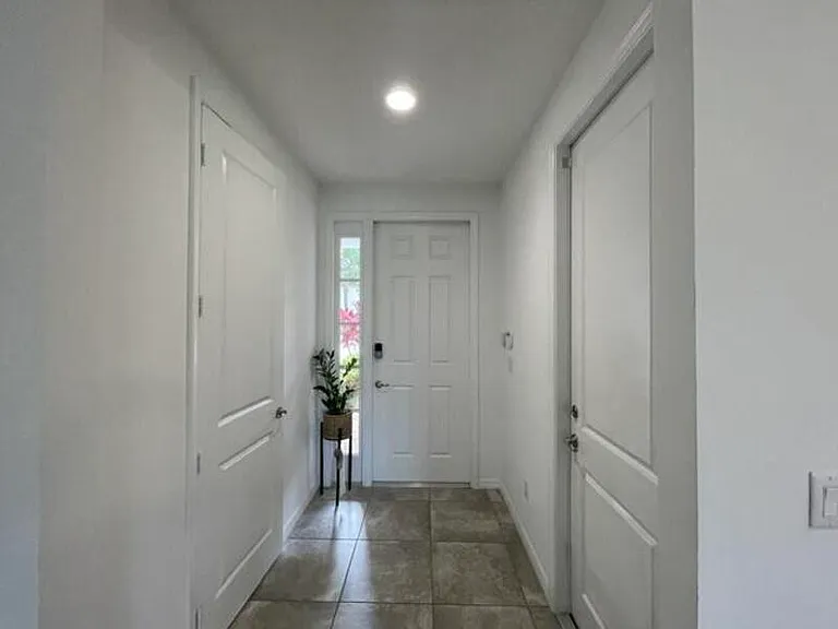 12885 Trevi Isle Dr — Photo 4