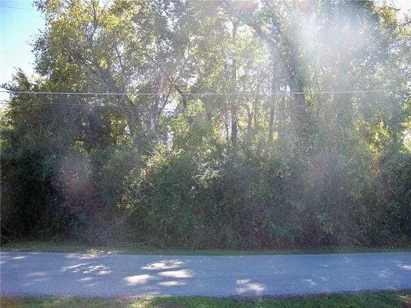 E Willow St, Mountainburg, AR 72946