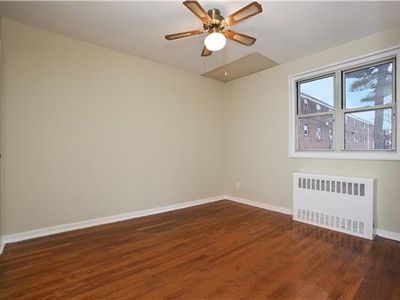 21631 68th Ave #1, Oakland Gardens, NY, 11364