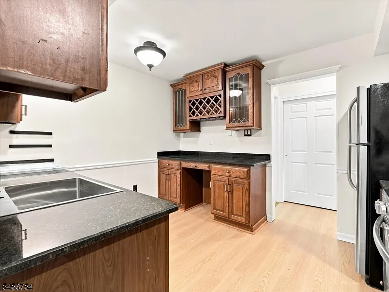 1 bed, 1.5 bath, $2,400 — Photo 2