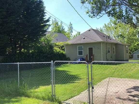 2nd image of 1933 S Ash St