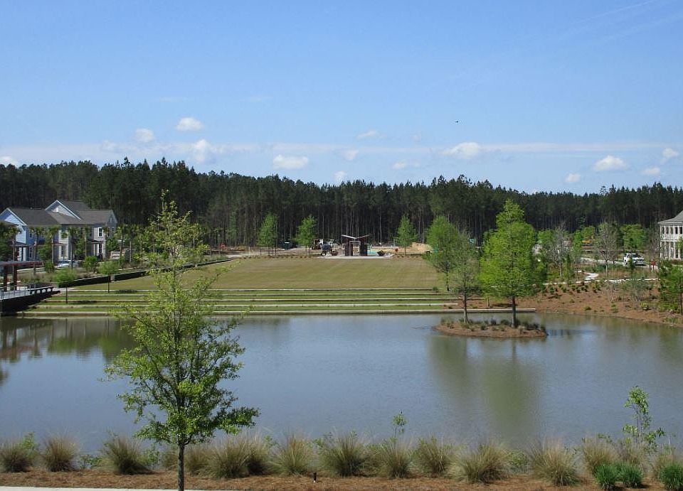 2nd image of 528 Cross Park Ln