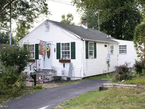 111 High St, North East, MD 21901